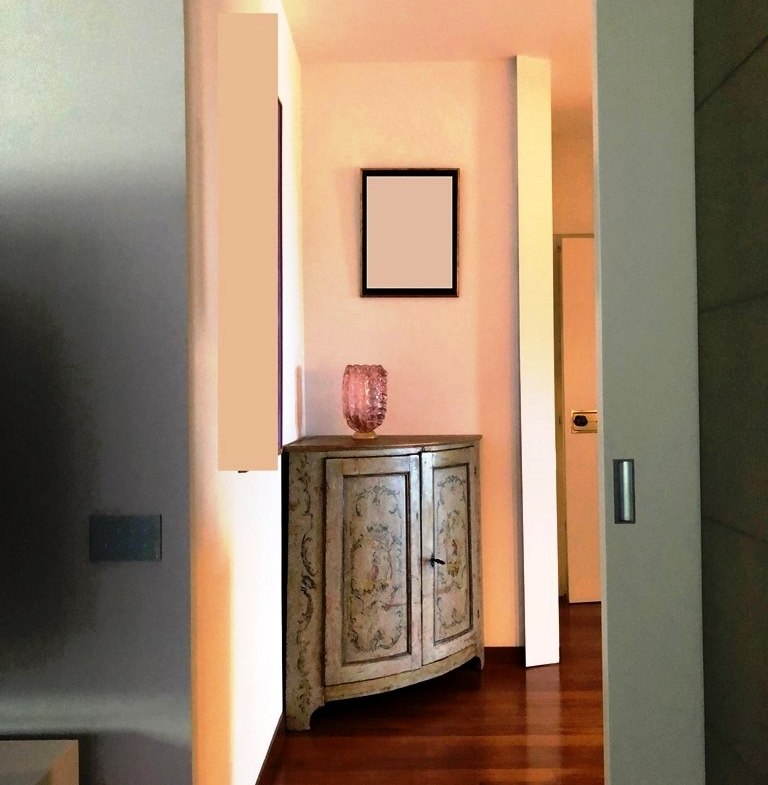 768